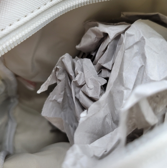 Sanrio Hello Kitty 2 Way Backpack Crossbody bag purse - Picture 9 of 10